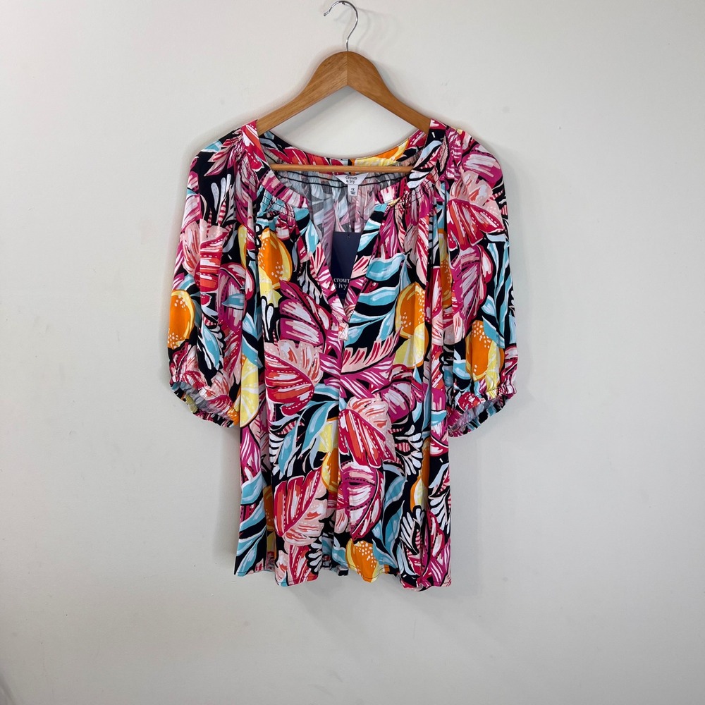 Crown & Ivy Women's Plus 1X Tropical Black Jungle Split Neck Puff Sleeve Blouse